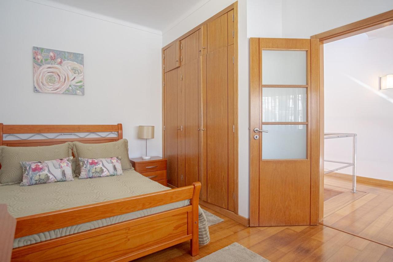 8 Rodrigues Family House - Villa With Patio Nazaré Kültér fotó
