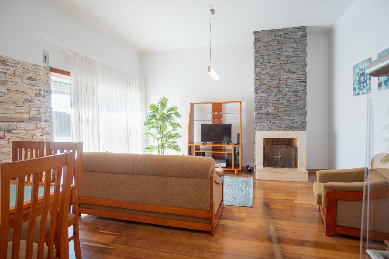 8 Rodrigues Family House - Villa With Patio Nazaré Kültér fotó